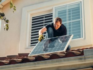 How Solar Panel Installers UK are Helping Households Go Green